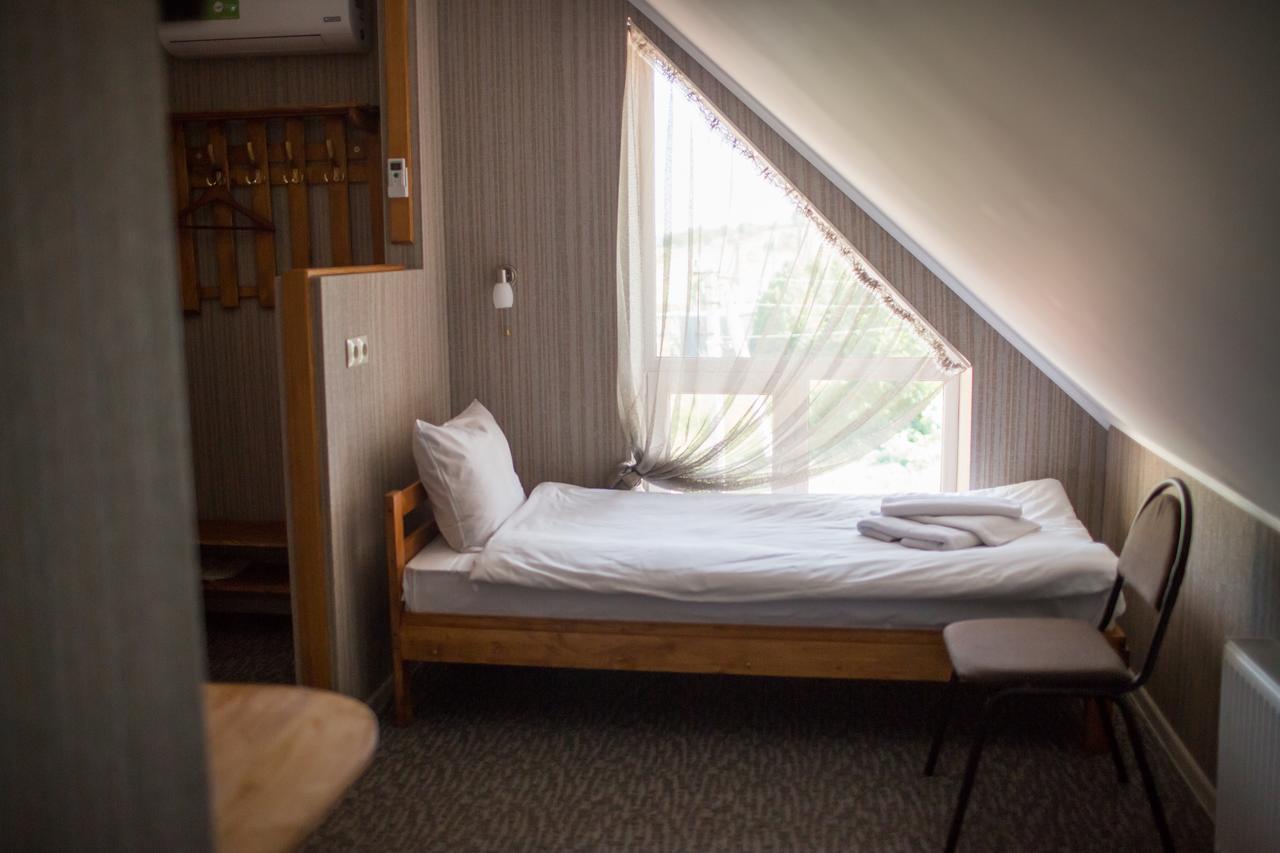 Hotel & Restaurant Complex Hap-Ok Brodki Экстерьер фото